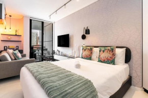 Flamingo 506 - Sea Point Studio Aprt